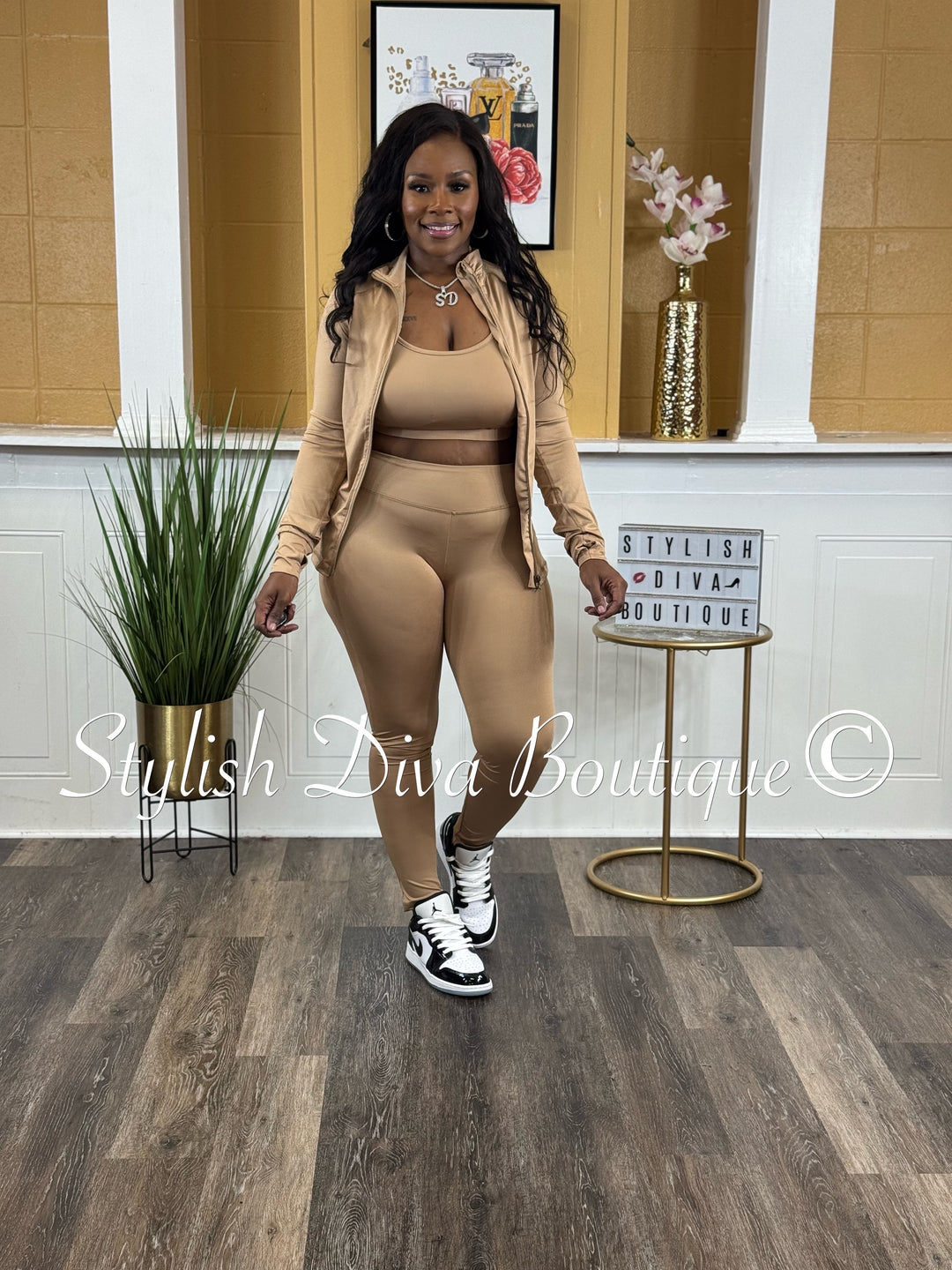 Sporty Girl 4 Piece Active Set (Khaki)