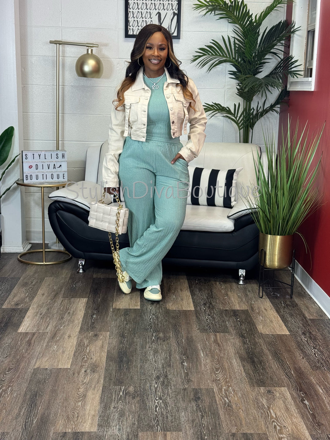 Onyx Vibes Cropped Denim Jacket (Cream)