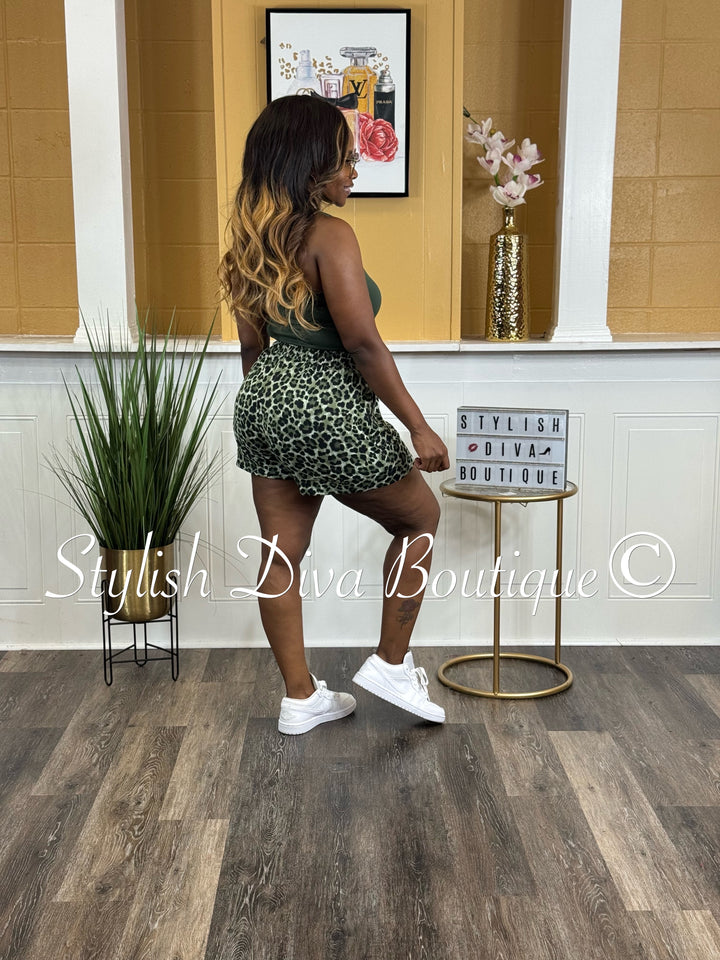 Wildly Cute Leopard Short Set (Army Green/Green Leopard)