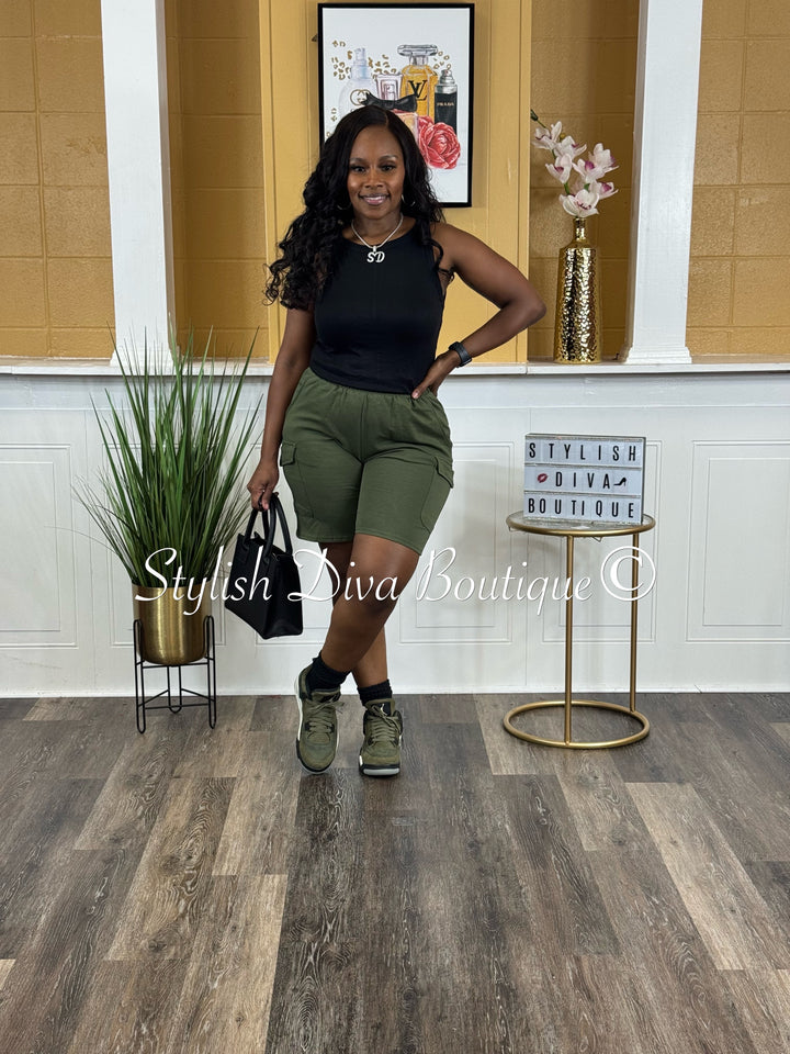 Street Chic Cargo Shorts (Olive)
