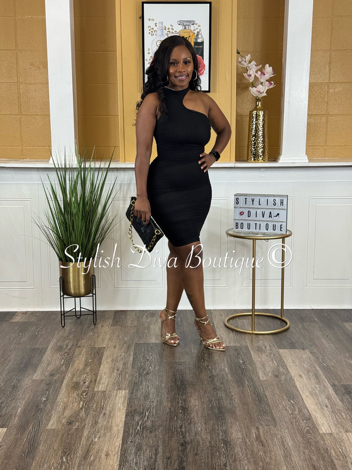 Bold Cut Dress (Black)