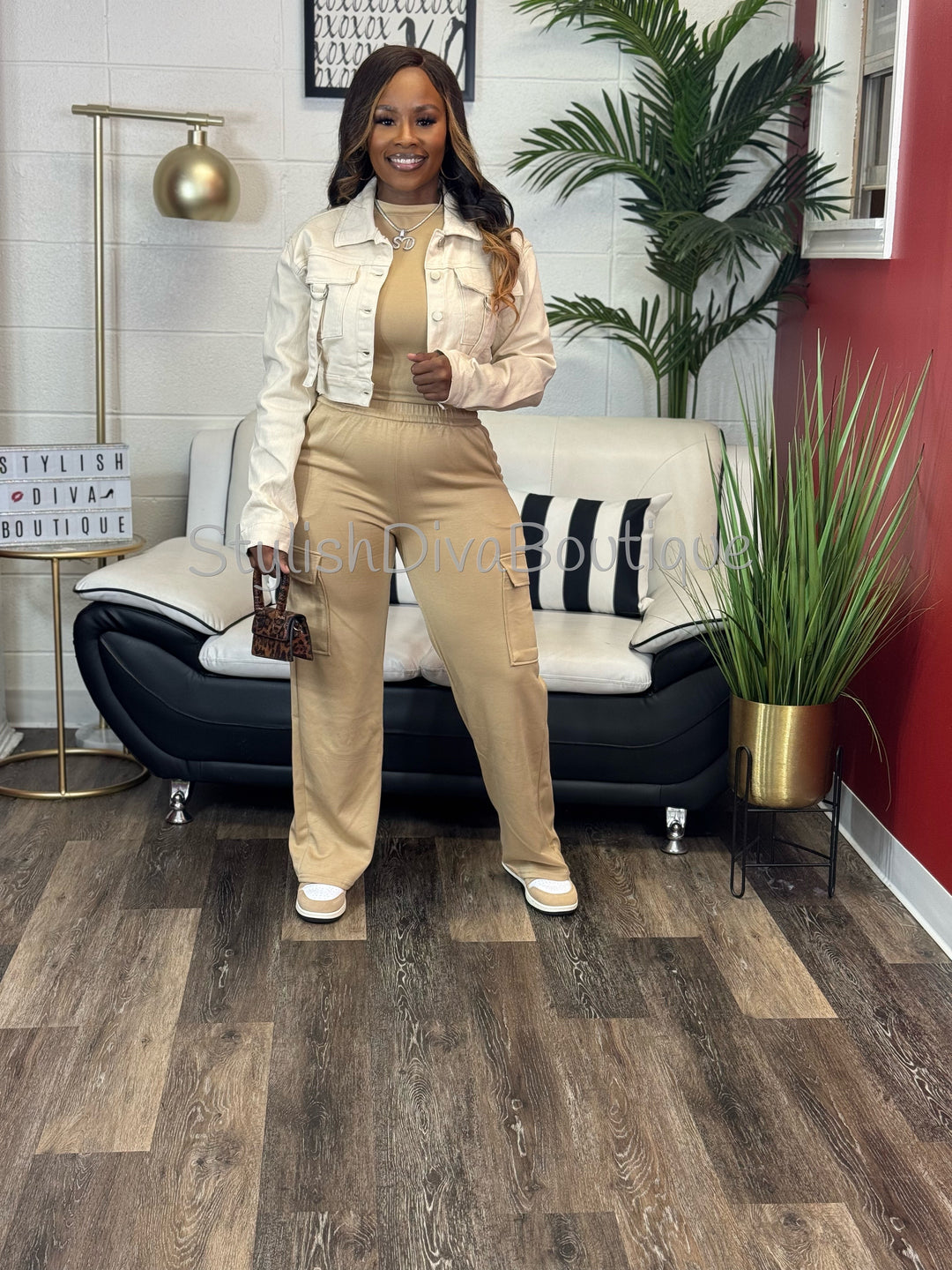 Onyx Vibes Cropped Denim Jacket (Cream)