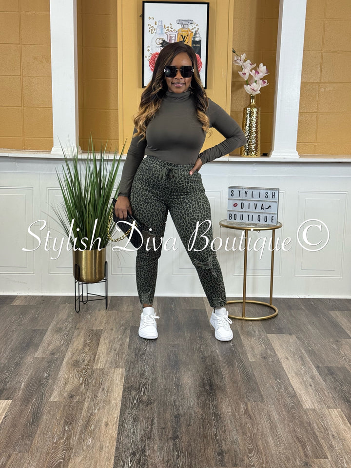 Wild Side Ankle Joggers up to 3XL (Olive/Black)