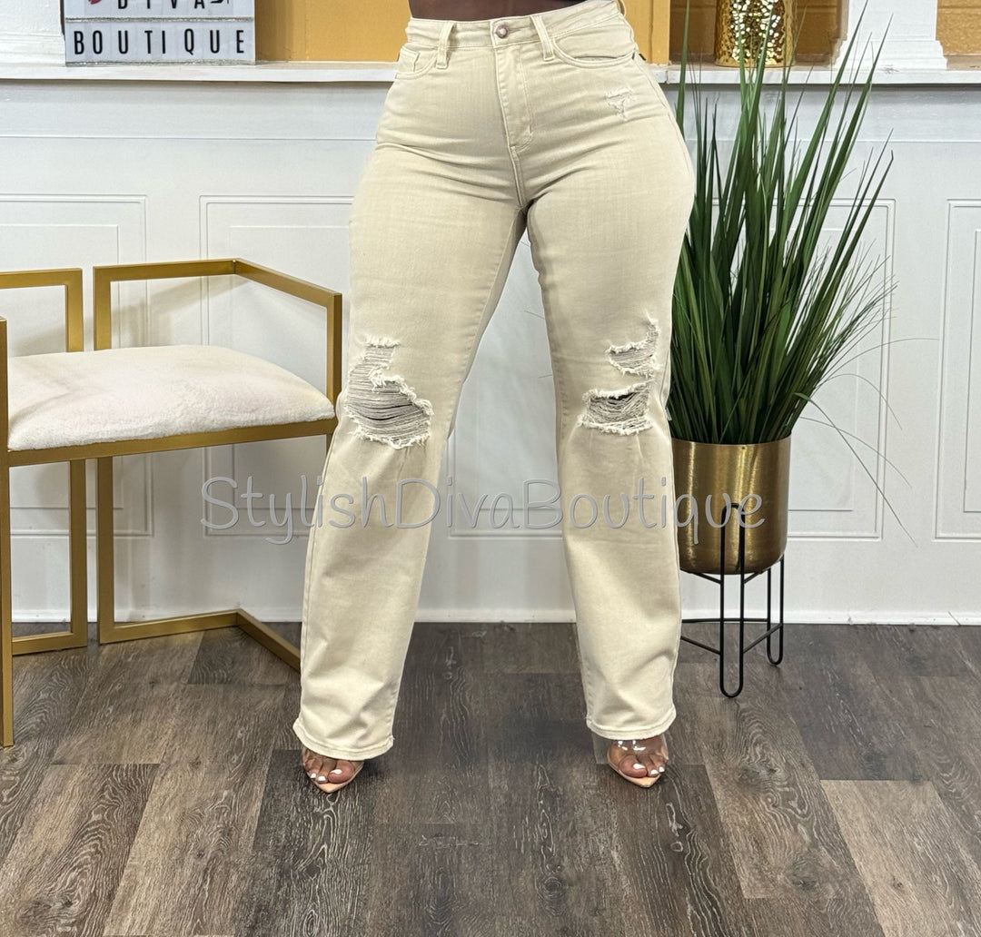 Neutral Ground Straight Leg Distressed Jeans (Cream)