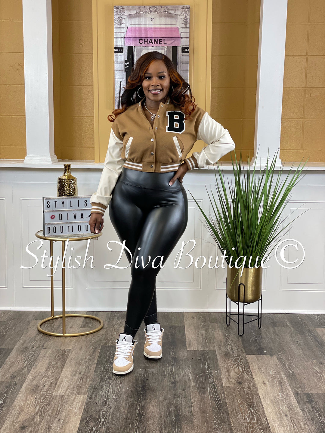 Faux Leather Leggings up to 3XL (Chocolate) – Stylish Diva Boutique