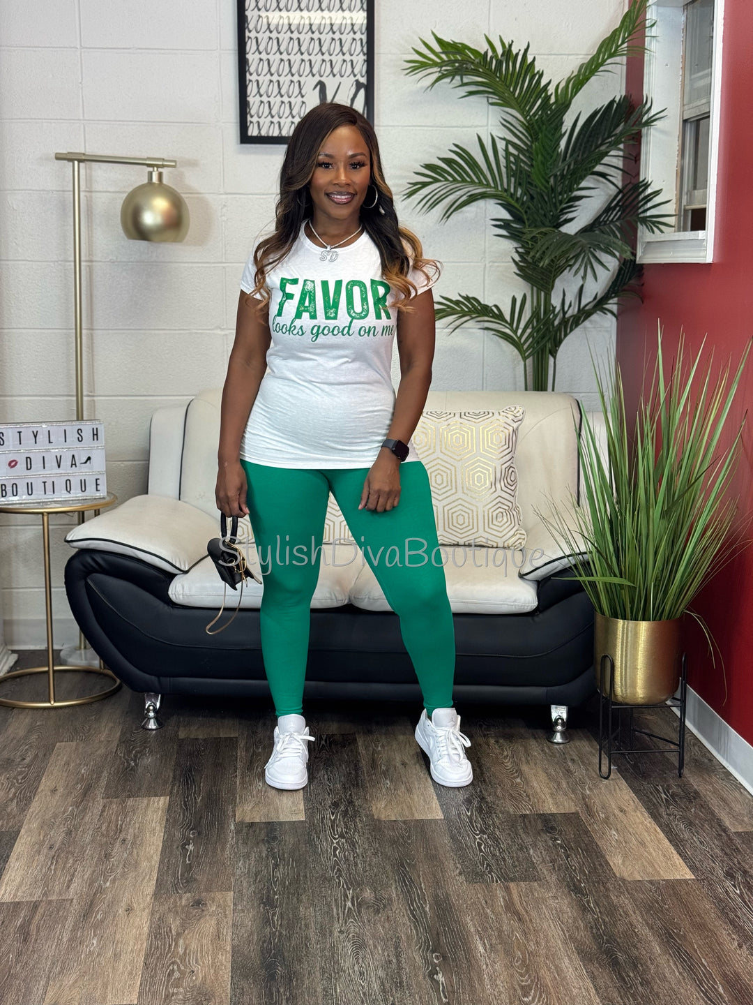 FAVOR looks good on me Graphic Tee (Green Print)