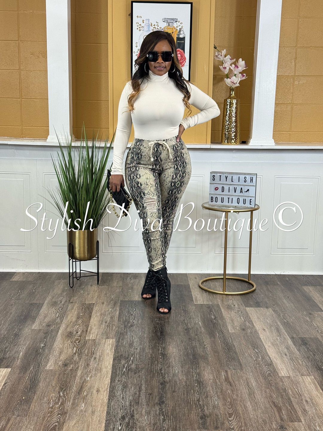 Snake Charmer Ankle Joggers up to 3XL (Taupe/Black)