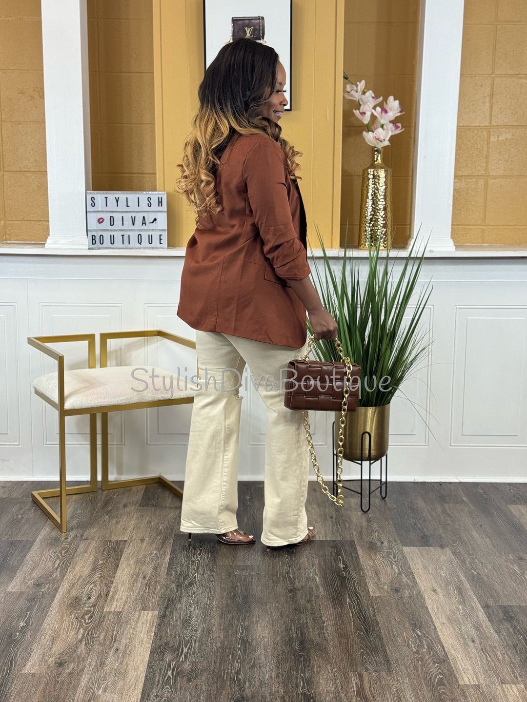 Neutral Ground Straight Leg Distressed Jeans (Cream)