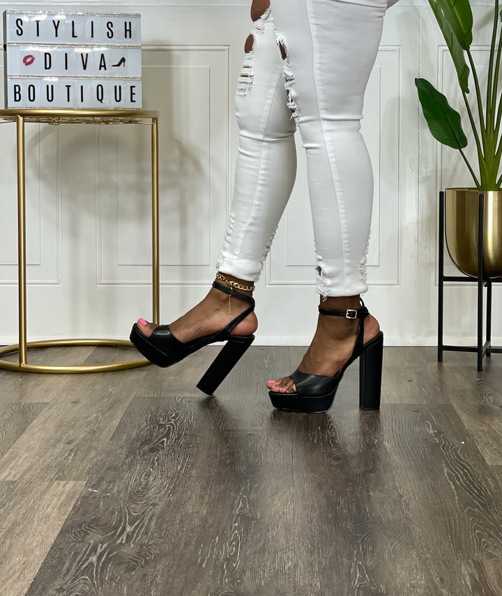 Angela Platform Heel (Black)