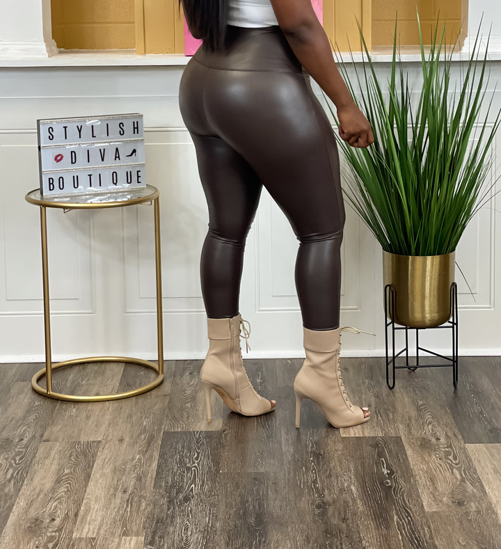 Faux Leather Leggings up to 3XL (Chocolate)